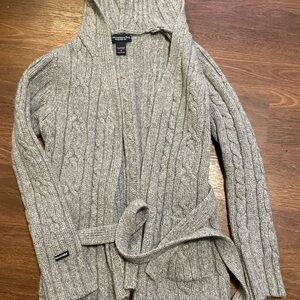 Abercrombie & Fitch Heather Gray Cable-Knit Hooded Cardigan with Belt